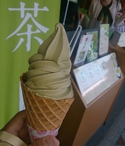 ほうじ茶ソフト
